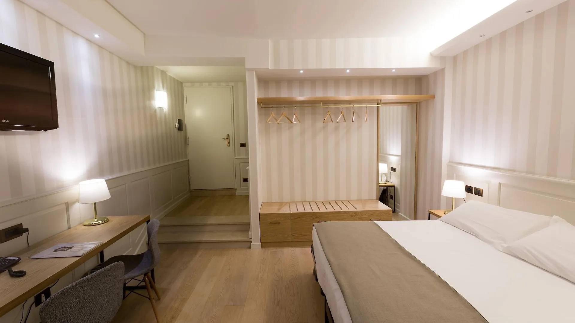 ***  Hotel Silla Флоренция Италия